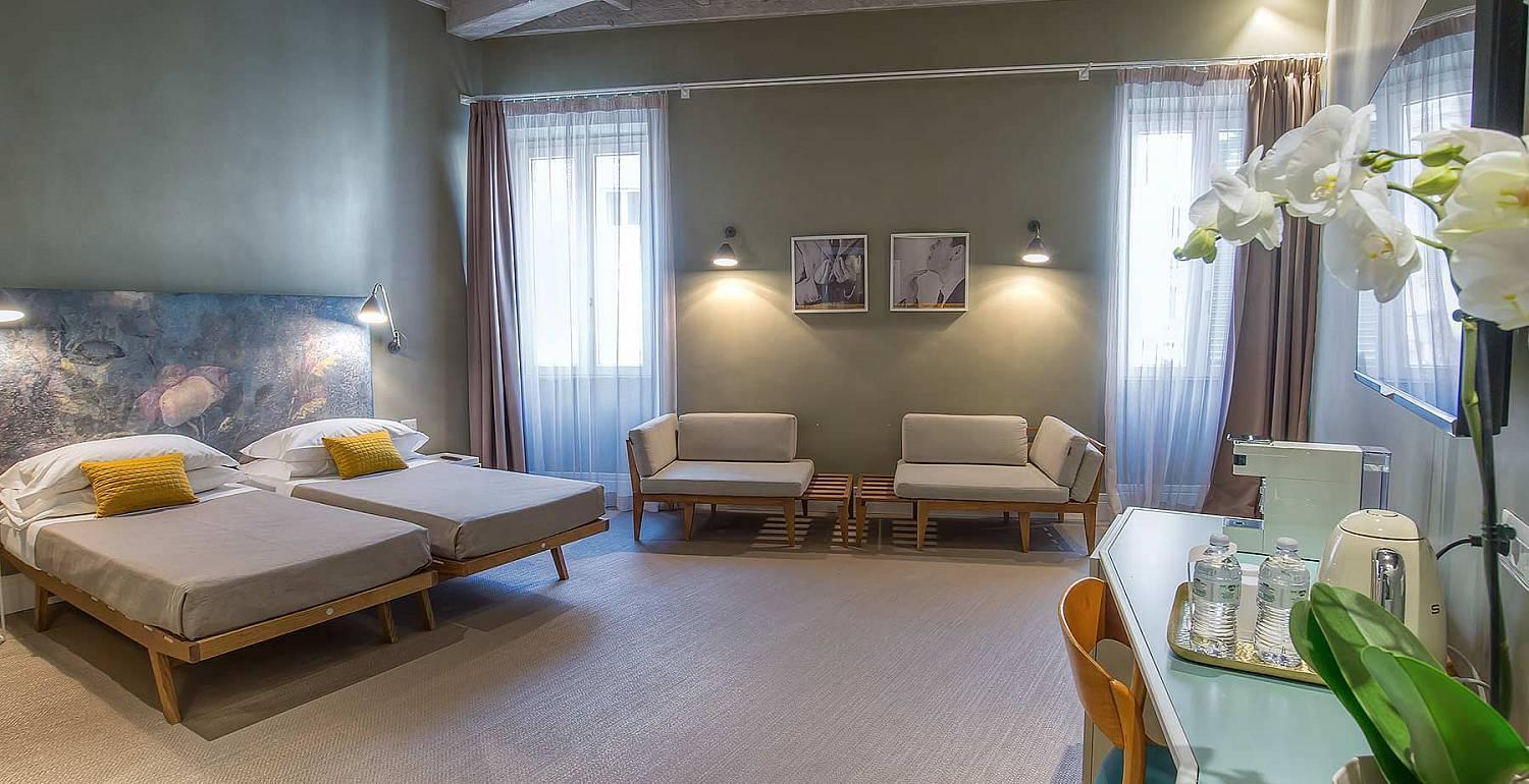 Hotel Accademia Roma Esterno foto